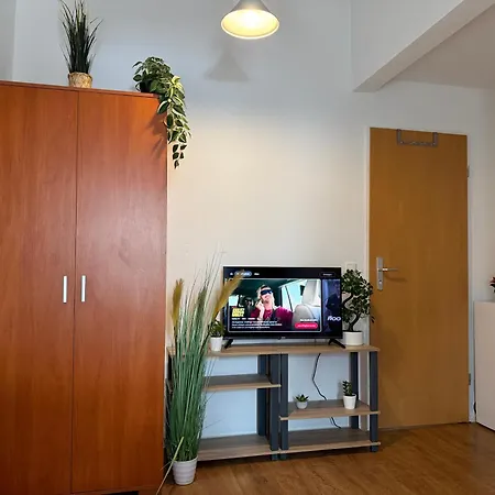 Moderne Einzelzimmer Mit Eigenem Bad & Gemeinschaftskueche Lägenhetshotell 3*