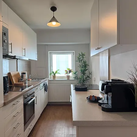 Moderne Einzelzimmer Mit Eigenem Bad & Gemeinschaftskueche 3* Frankfurt am Main
